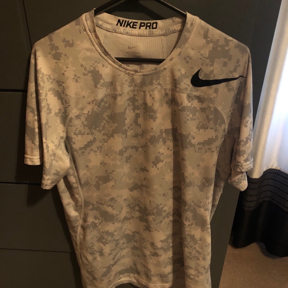 Nike Pro HyperCode Sports Gear SHIRT